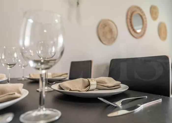 شقة Serene With Balcony And View By Rems *