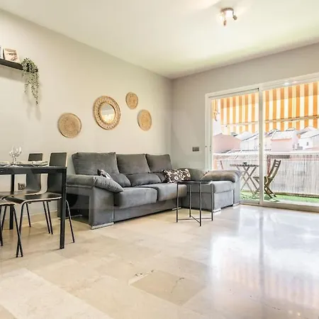 Apartment Serene With Balcony And View By Rems