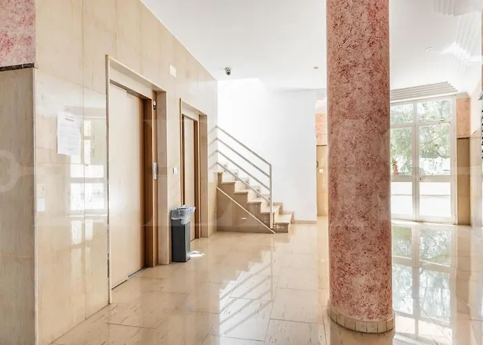 Appartement Serene With Balcony And View By Rems *