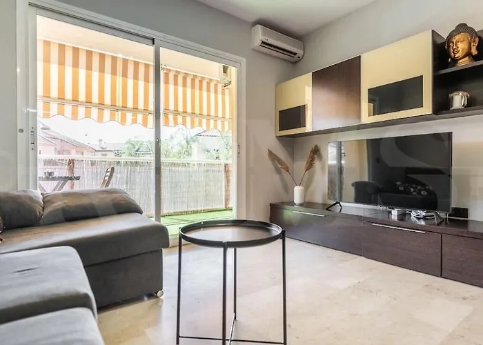 Appartement Serene With Balcony And View By Rems *